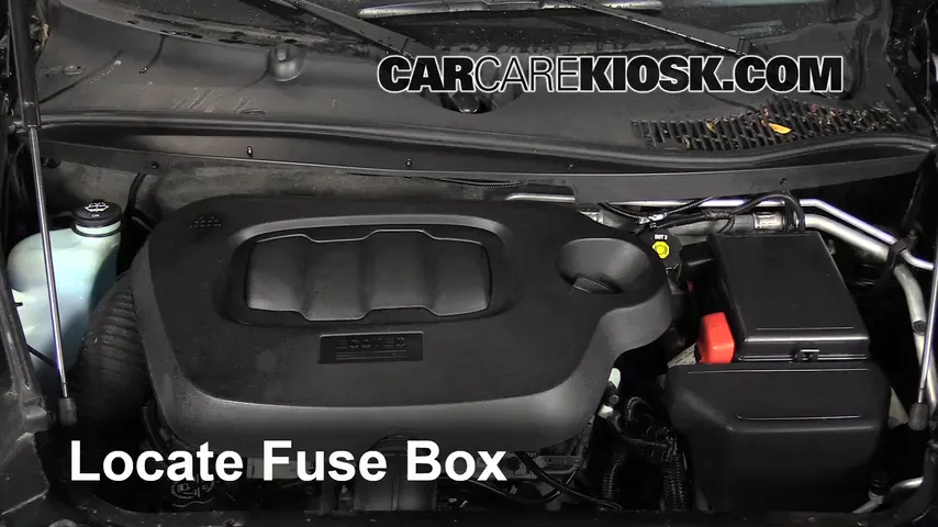 2009 Chevrolet HHR LS 2.2L 4 Cyl. FlexFuel Fuse (Engine) Check